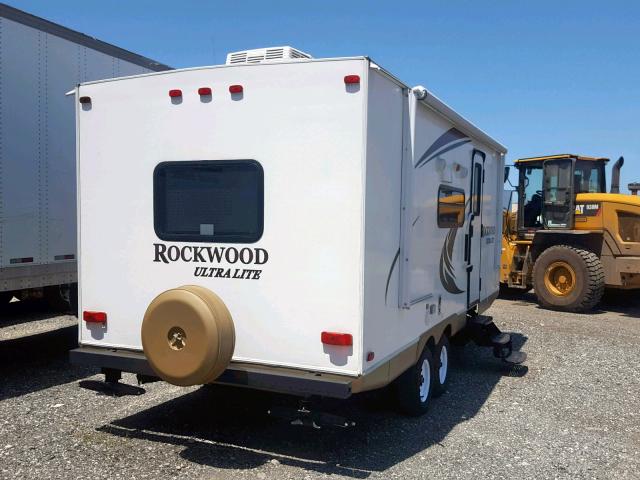 4X4TRLY29BD113042 - 2011 ROCK ULTRA LITE WHITE photo 4