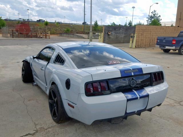 1ZVFT82H975213607 - 2007 FORD MUSTANG GT GRAY photo 3