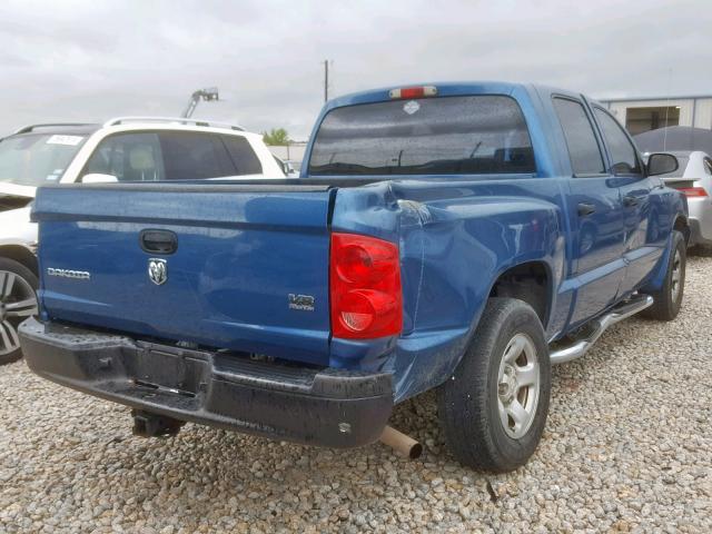 1D7HE28N75S258713 - 2005 DODGE DAKOTA QUA BLUE photo 4