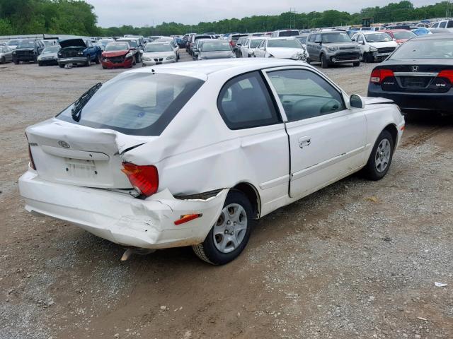 KMHCG35C15U353520 - 2005 HYUNDAI ACCENT GS WHITE photo 4