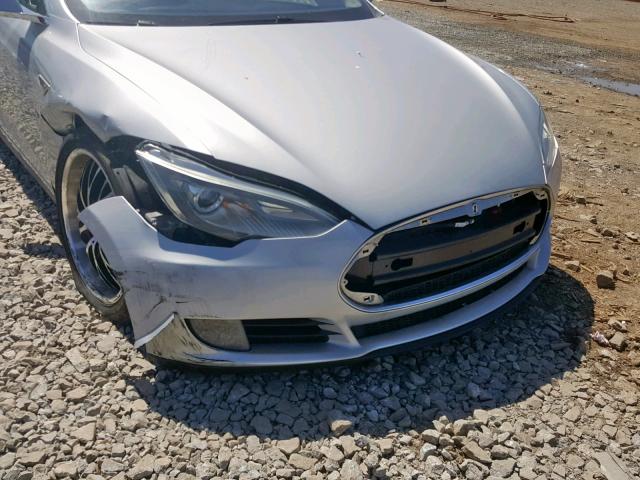 5YJSA1CG6DFP03890 - 2013 TESLA MODEL S Արծաթագույն լուսանկար 9