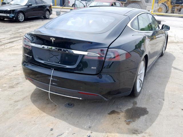 5YJSA1CG3DFP15656 - 2013 TESLA MODEL S Սև լուսանկար 4