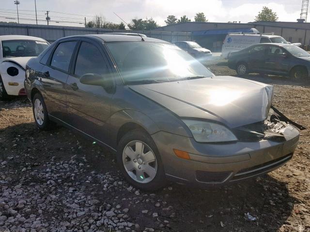 1FAHP34N96W126391 - 2006 FORD FOCUS ZX4 GRAY photo 1