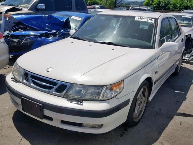 YS3EH48G413049038 - 2001 SAAB 9-5 AERO WHITE photo 2