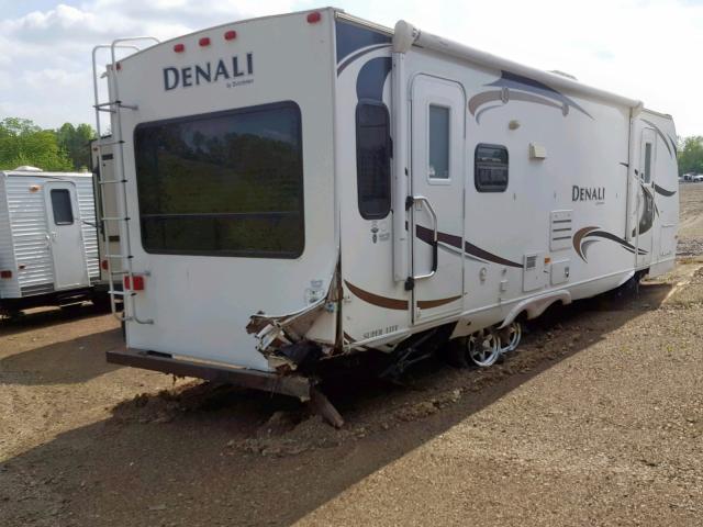 47CTD1P22BP626592 - 2011 DENA DENALI WHITE photo 4