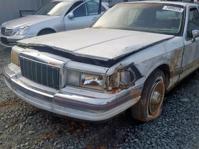 1LNCM81F9LY797675 - 1990 LINCOLN TOWN CAR WHITE photo 9