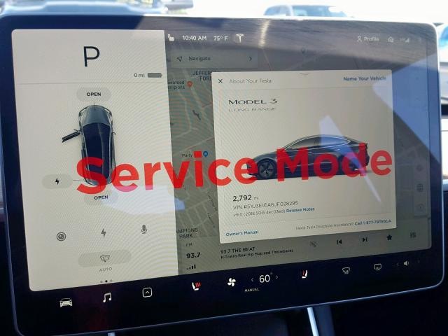 5YJ3E1EA6JF028295 - 2018 TESLA MODEL 3 GRAY photo 8