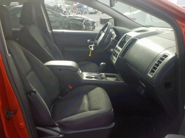 2FMDK38C08BA35266 - 2008 FORD EDGE SEL ORANGE photo 5