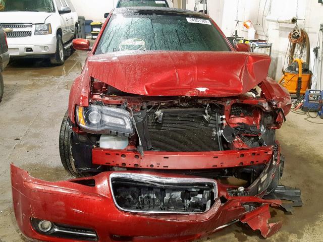 2C3CCAGG0EH166801 - 2014 CHRYSLER 300 S RED photo 9