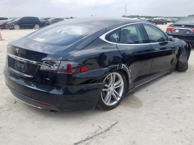 5YJSA1DN8DFP26231 - 2013 TESLA MODEL S BLACK photo 4