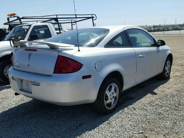 1G2AL15F477236770 - 2007 PONTIAC G5 SILVER photo 4