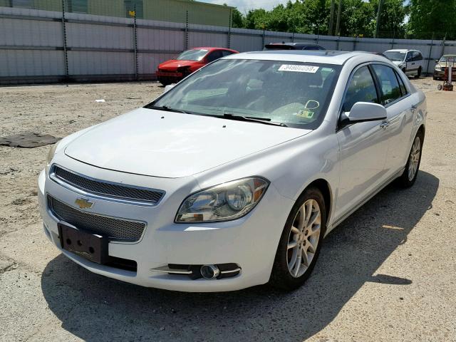 1G1ZE5E07AF143338 - 2010 CHEVROLET MALIBU LTZ WHITE photo 2