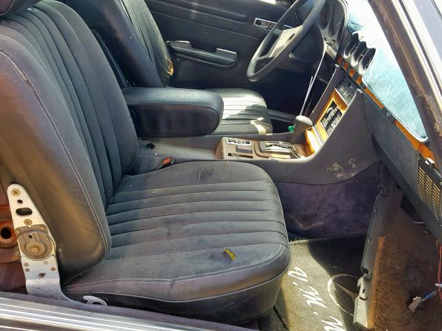 10702412031001 - 1980 MERCEDES-BENZ 450 SLC GRAY photo 5