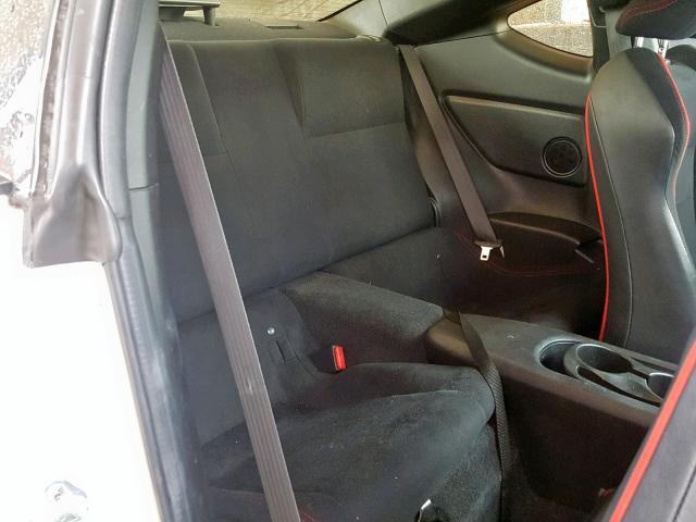 JF1ZNAA13D1705368 - 2013 TOYOTA SCION FR-S WHITE photo 6