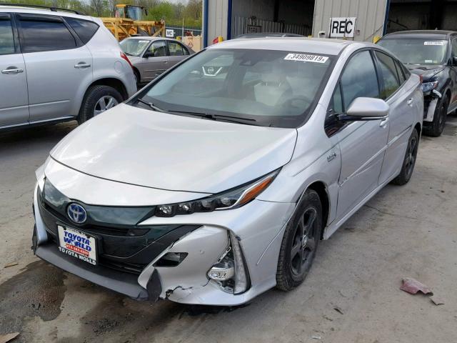JTDKARFP5H3038638 - 2017 TOYOTA PRIUS PRIM 银色 照片 2