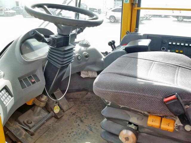 L90EV67878 - 2006 VOLVO L90E YELLOW photo 5