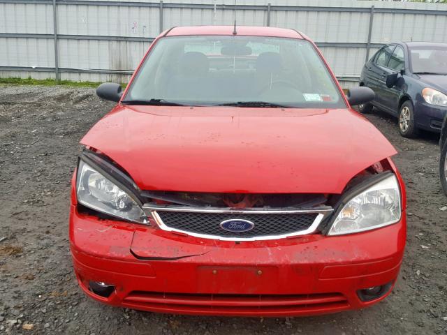 1FAFP34N67W355913 - 2007 FORD FOCUS ZX4 RED photo 9