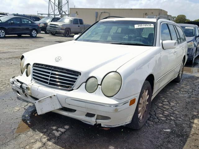 WDBJH65J0YB039185 - 2000 MERCEDES-BENZ E 320 WHITE photo 2