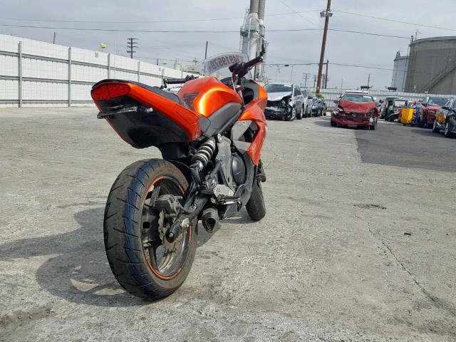 JKAEXEC18BDA80627 - 2011 KAWASAKI EX650 C 红色 照片 4