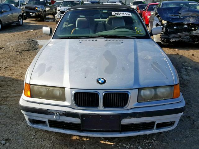 WBABJ832XWEM21895 - 1997 BMW 325I SILVER photo 9