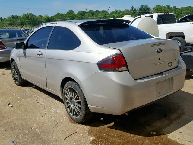 1FAHP33N99W212483 - 2009 FORD FOCUS SES SILVER photo 3