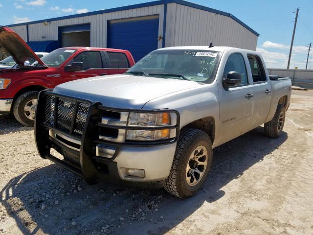 3GCPKSE32BG199073 - 2011 CHEVROLET SILVERADO K1500 LT  photo 2