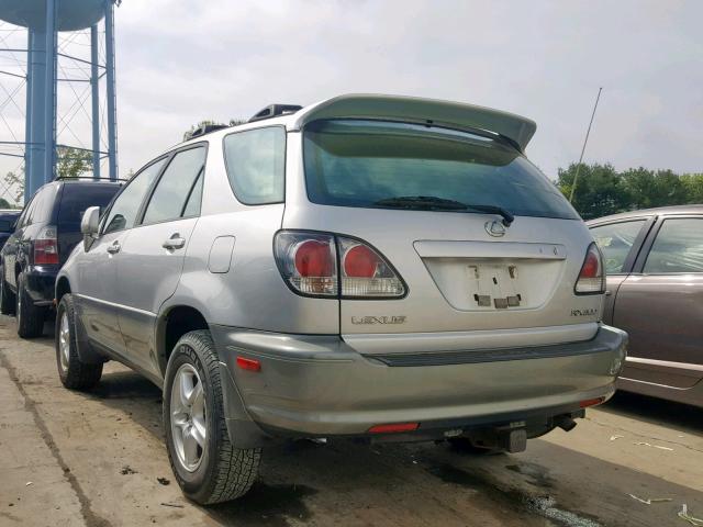 JTJHF10U620291047 - 2002 LEXUS RX 300 SILVER photo 3