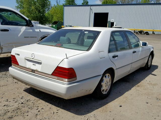 WDBGA51E2RA147073 - 1994 MERCEDES-BENZ S 500 WHITE photo 4