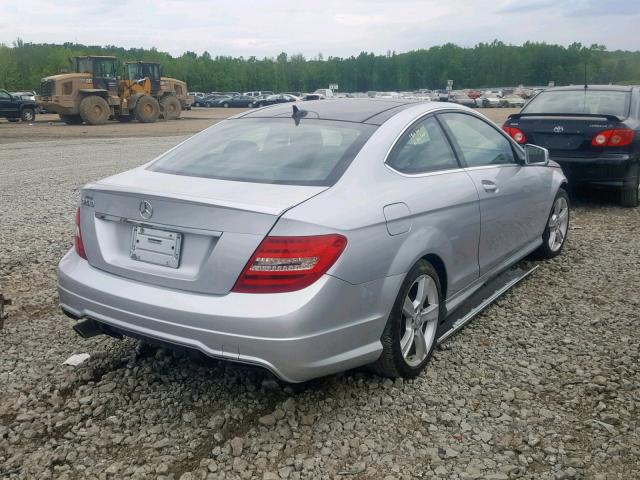 WDDGJ4HB1DF997138 - 2013 MERCEDES-BENZ C 250 SILVER photo 4