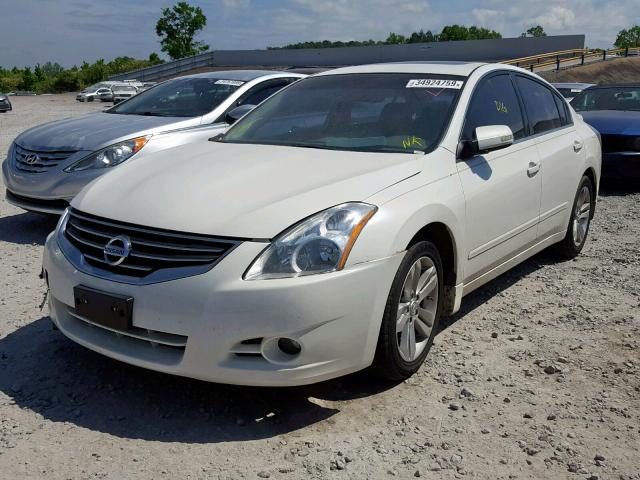 1N4BL2AP1CC156287 - 2012 NISSAN ALTIMA SR WHITE photo 2