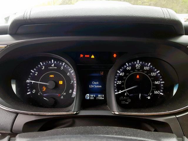 4T1BK1EB8JU282865 - 2018 TOYOTA AVALON XLE SILVER photo 8