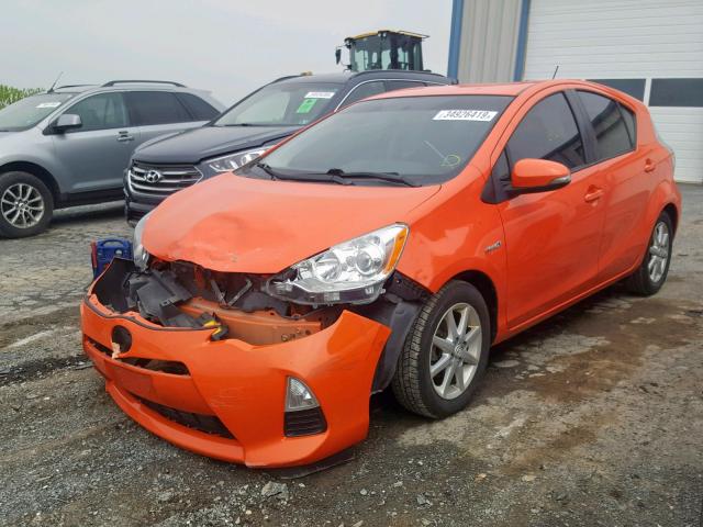 JTDKDTB38E1063709 - 2014 TOYOTA PRIUS C ORANGE photo 2