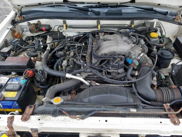 JN8AR07Y5YW447670 - 2000 NISSAN PATHFINDER LE  photo 7