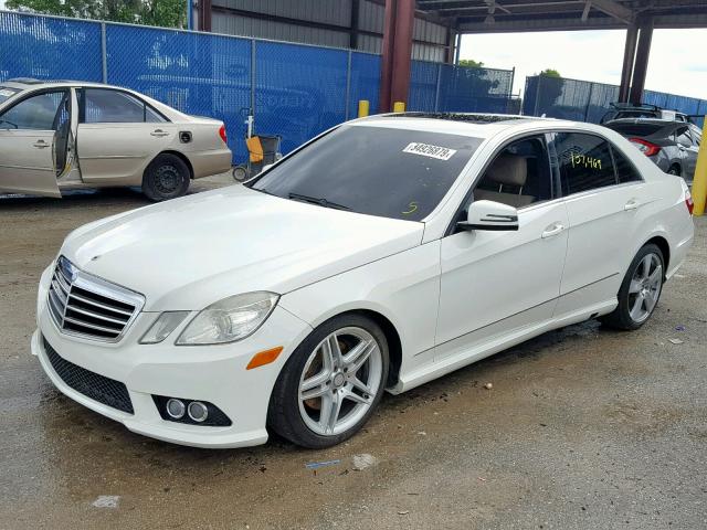 WDDHF5GB4AA097629 - 2010 MERCEDES-BENZ E 350 WHITE photo 2