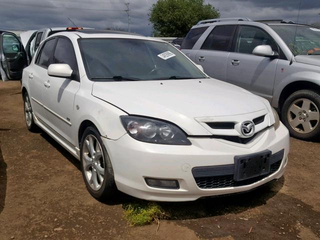 JM1BK344871647218 - 2007 MAZDA 3 HATCHBAC WHITE photo 1