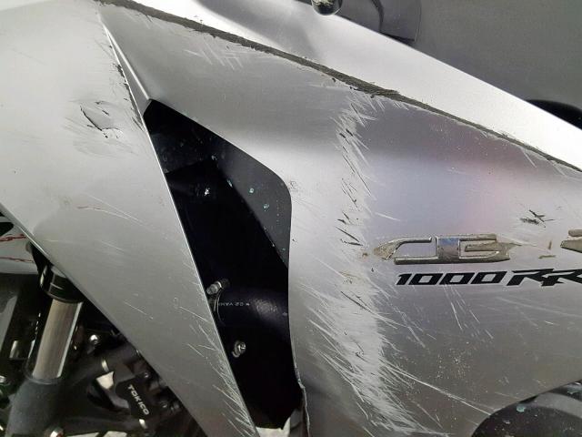 JH2SC59018M008913 - 2008 HONDA CBR1000RR BLACK photo 19