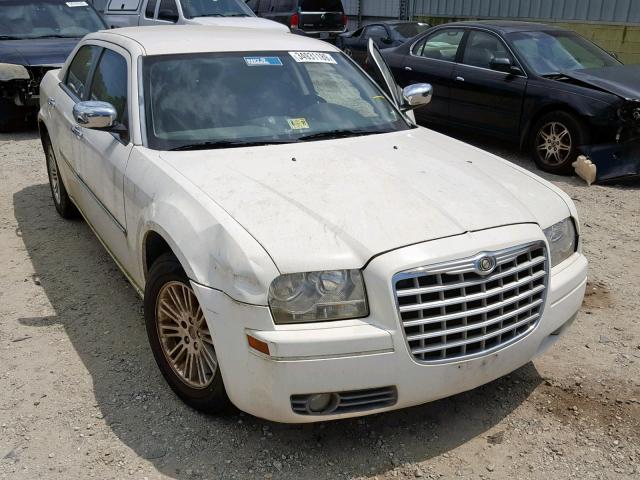 2C3CA4CD3AH249880 - 2010 CHRYSLER 300 TOURIN WHITE photo 1