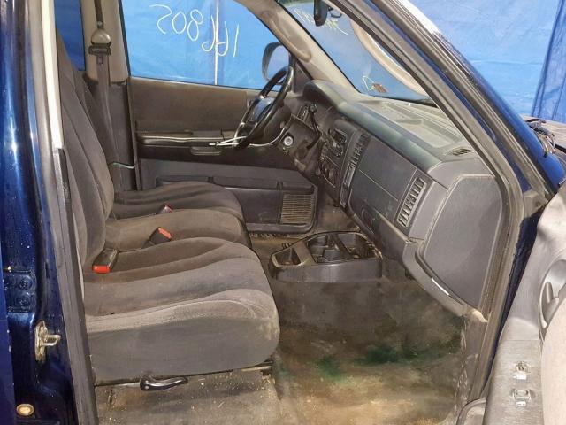 1B7HG2AN31S288610 - 2001 DODGE DAKOTA QUA BLUE photo 5