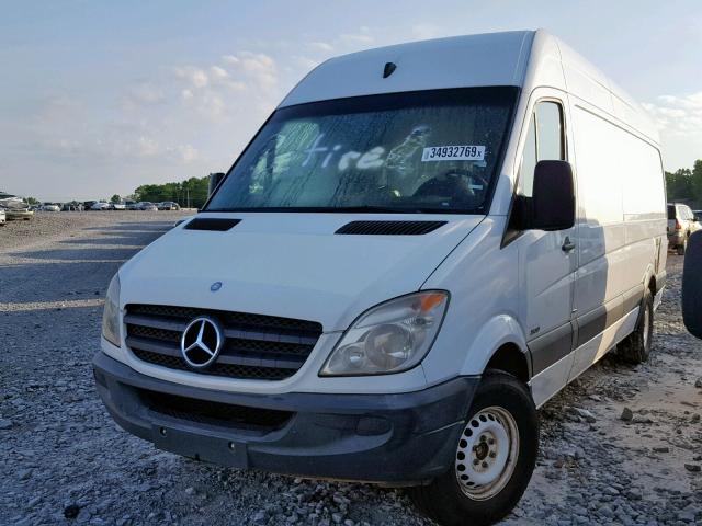 WD3PE8CB3B5602659 - 2011 MERCEDES-BENZ SPRINTER 2 WHITE photo 2