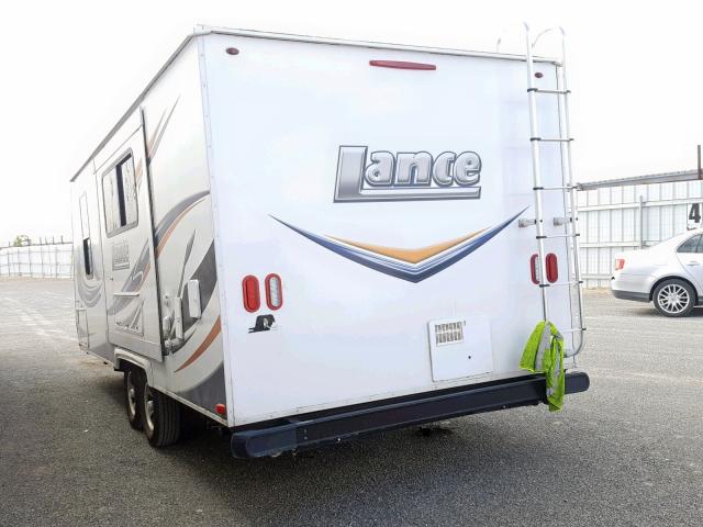 56YTT1828EL315019 - 2014 LANCIA TRVLTRLR WHITE photo 4