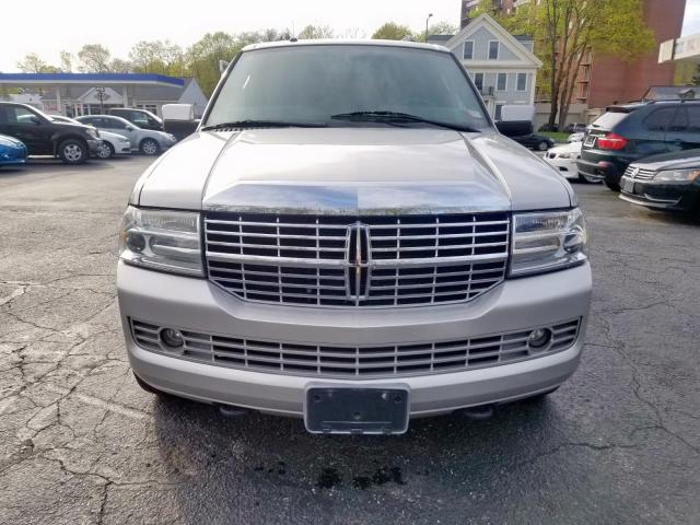 5LMFU28577LJ22771 - 2007 LINCOLN NAVIGATOR 白色 照片 1