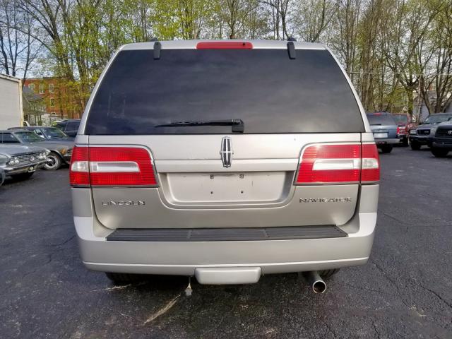 5LMFU28577LJ22771 - 2007 LINCOLN NAVIGATOR 白色 照片 6