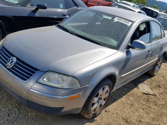 WVWME63B74E341309 - 2004 VOLKSWAGEN PASSAT GL SILVER photo 2