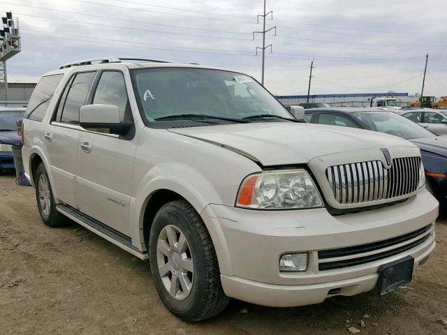 5LMFU28596LJ26805 - 2006 LINCOLN NAVIGATOR 白色 照片 1