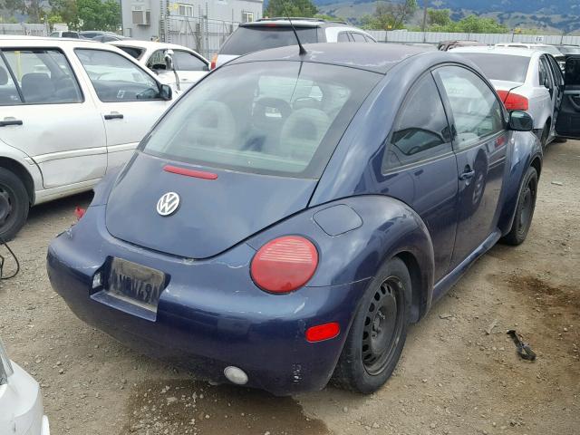 3VWCT21C21M400632 - 2001 VOLKSWAGEN NEW BEETLE Blau Foto 4