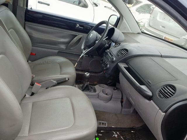 3VWCT21C21M400632 - 2001 VOLKSWAGEN NEW BEETLE Blau Foto 5