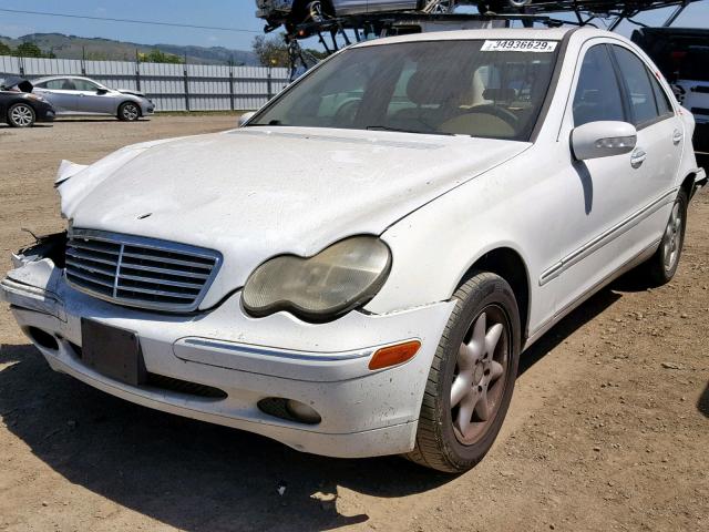 WDBRF64J21F043151 - 2001 MERCEDES-BENZ C320 WHITE photo 2