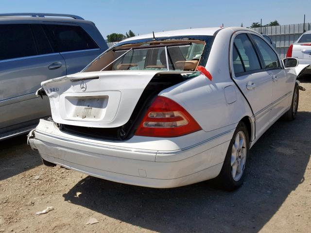 WDBRF64J21F043151 - 2001 MERCEDES-BENZ C320 WHITE photo 4