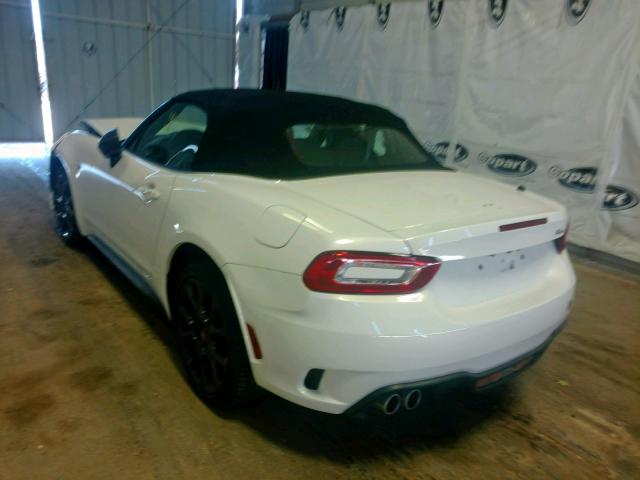 JC1NFAEK5H0117232 - 2017 FIAT 124 SPIDER WHITE photo 3