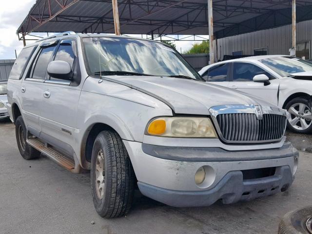 5LMRU27L9WLJ61437 - 1998 LINCOLN NAVIGATOR 银色 照片 1